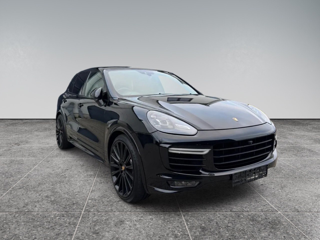 PORSCHE Cayenne GTS