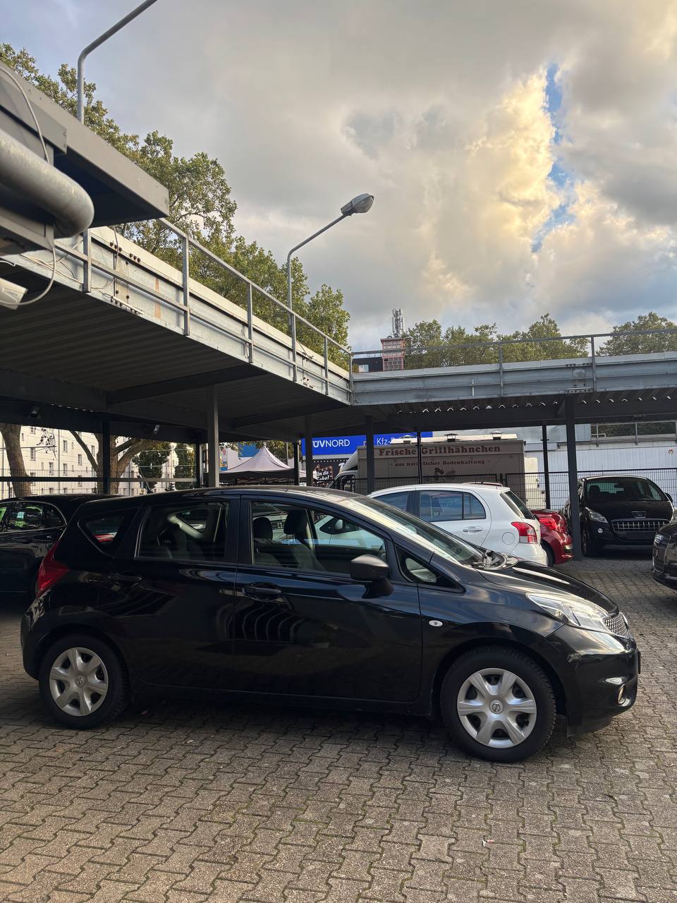 Foto 4 von 12 – NISSAN NISSAN NOTE