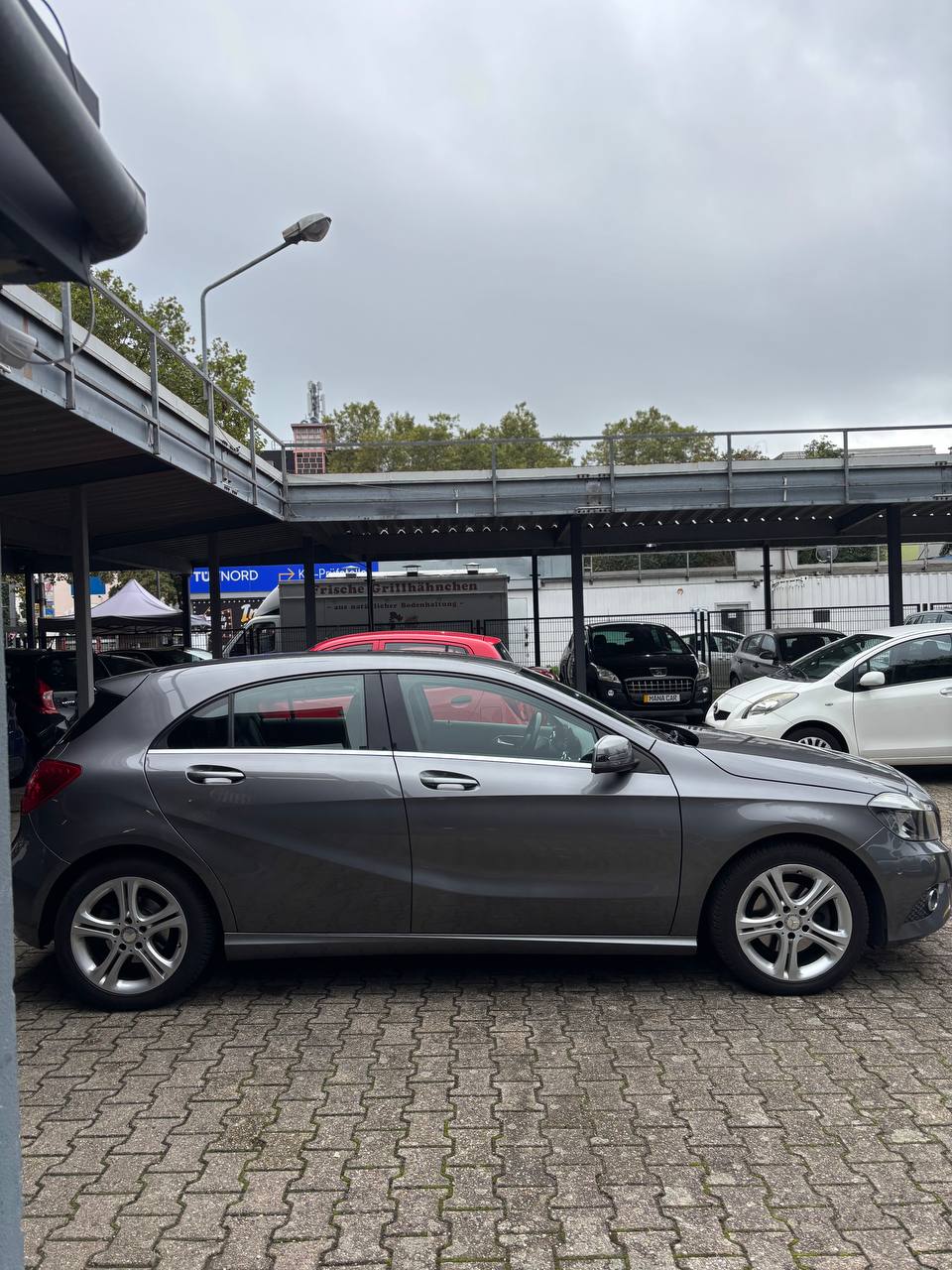 Foto 8 von 19 – MERCEDES-BENZ A 200