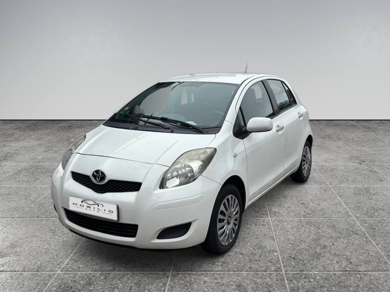 صورة 2 من 7 – Toyota Yaris