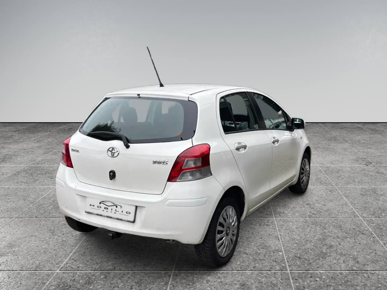 صورة 5 من 7 – Toyota Yaris