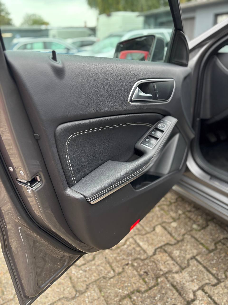 Foto 16 von 19 – MERCEDES-BENZ A 200